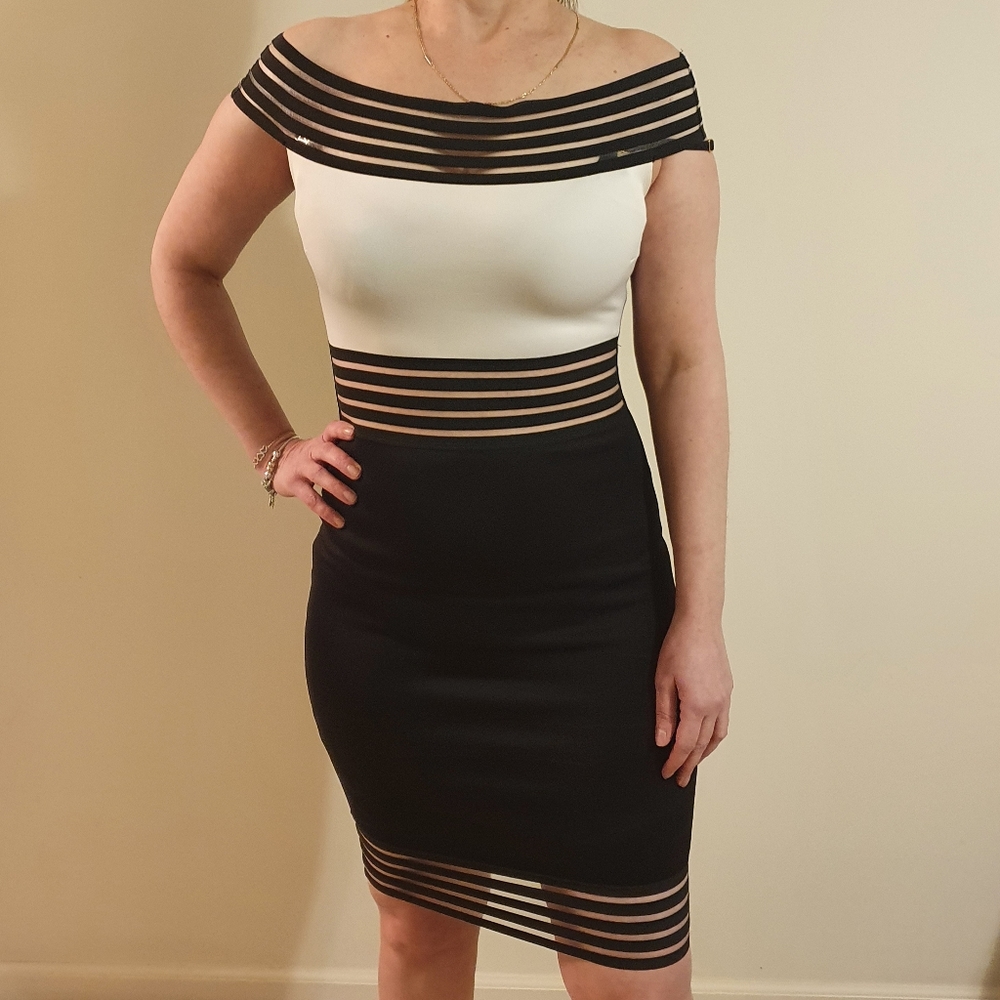 Dress - Picture 6 of 6